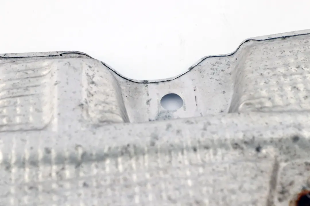 Heat Insulation Rear Silencer Right O/S to Mini Cooper R60 R61 with Part number 9807158 Mini Cooper R60 R61 Heat Insulation Rear Silencer Right O/S - SKU 9807158 - Part number 9807158