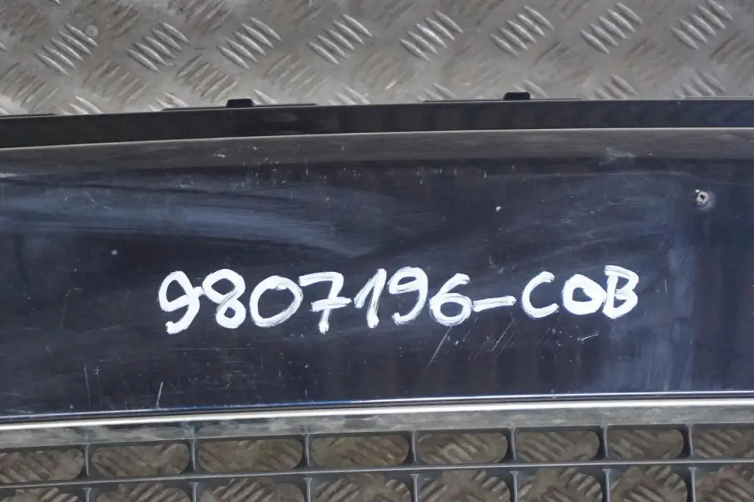 Zderzak przedni przód Black do MINI R60 o numerze 9807196 MINI R60 Zderzak przedni przód Black - SKU 9807196-COB - Numer Części 9807196