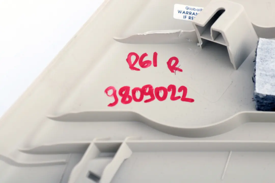 Osłona kolumny C prawy do Mini Cooper Paceman R61 o numerze 9809022 Mini Cooper Paceman R61 Osłona kolumny C prawy - SKU 9809022 - Numer Części 9809022