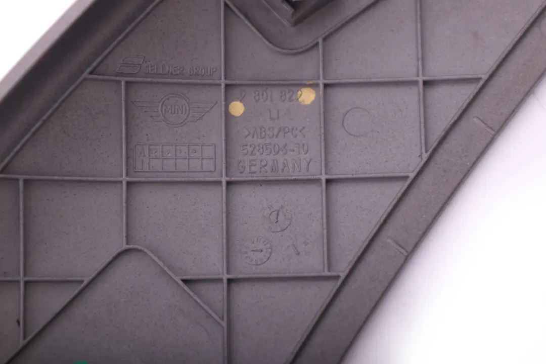 Osłona obudowa konsoli deski lewa do MINI R60 R61 o numerze 9809545 MINI R60 R61 Osłona obudowa konsoli deski lewa - SKU 9809545 - Numer Części 9809545