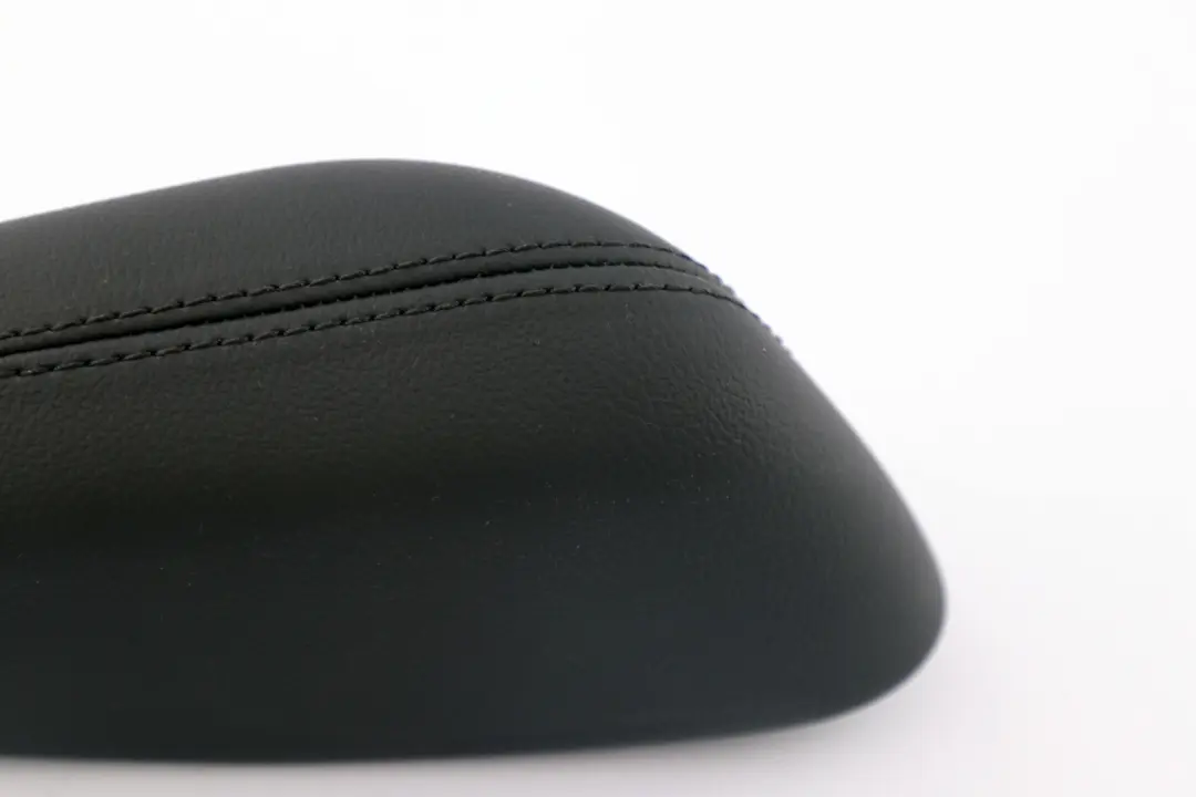 Apoyabrazos Panel de la puerta trasera izquierda Negro Carbono para Mini R61 con número de pieza 9809739 Mini R61 Apoyabrazos Panel de la puerta trasera izquierda Negro Carbono - SKU 9809739 - Número de pieza 9809739