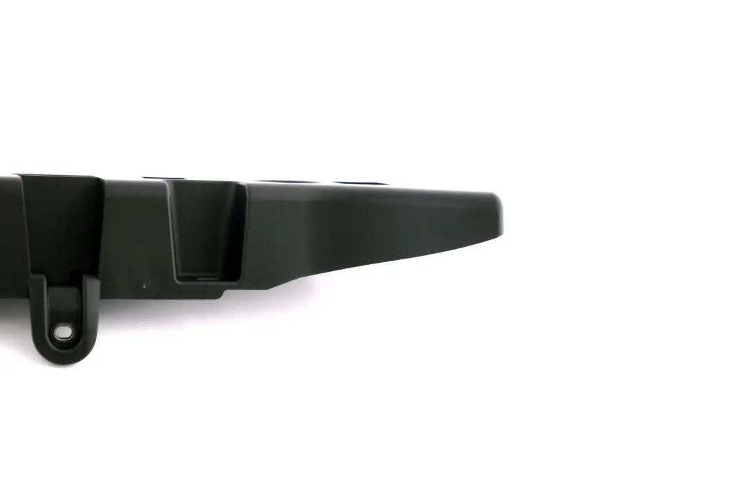 Montaje Embellecedor Maletero Negro para Mini Paceman R61 con número de pieza 9809873 Mini Paceman R61 Montaje Embellecedor Maletero Negro - SKU 9809873 - Número de pieza 9809873