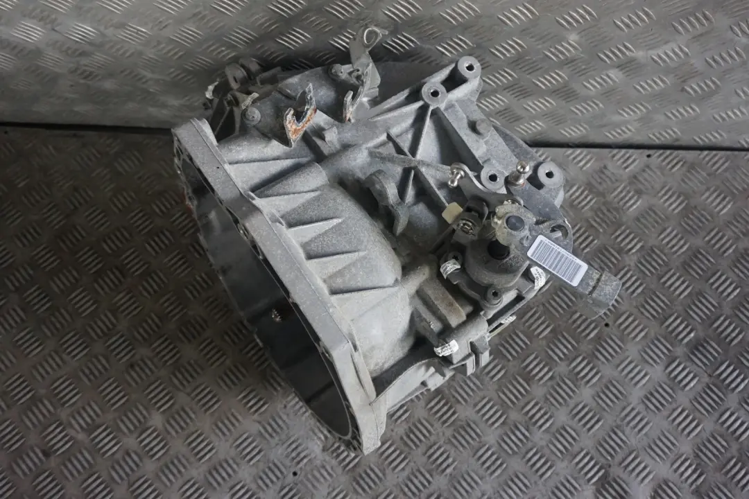 Benzin N16 Schaltgetriebe CJ3 GARANTIE für BMW Mini Cooper R60 R61 mit Teilenummer 9810107 BMW Mini Cooper R60 R61 Benzin N16 Schaltgetriebe CJ3 GARANTIE - SKU 9810107 - Teilenummer 9810107