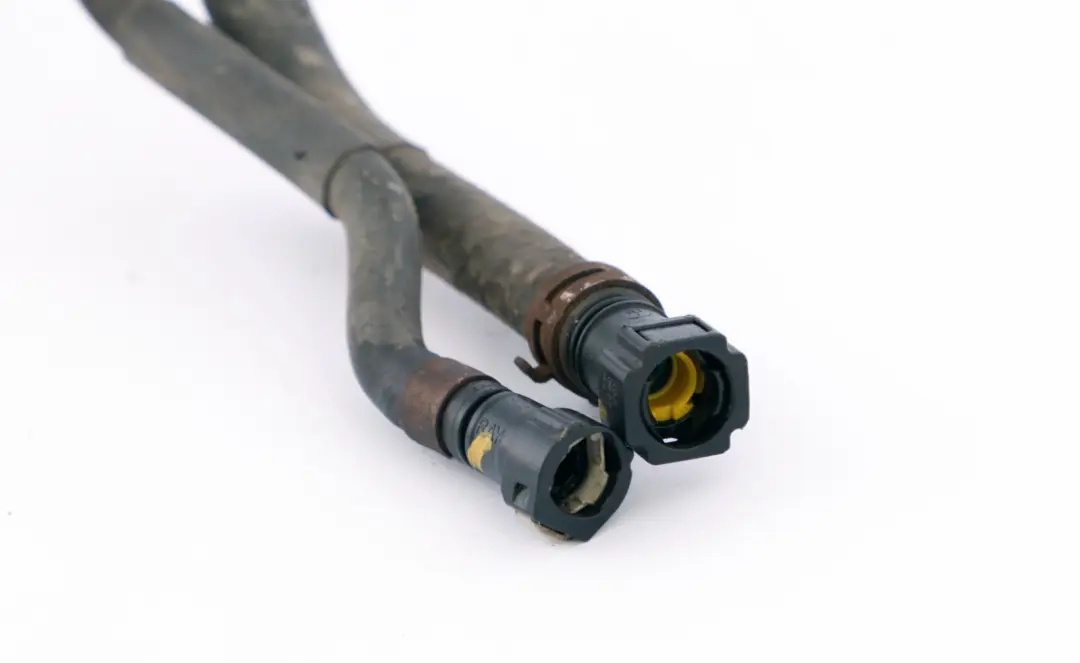 Pressure Hose Fuel Pipe to Mini Cooper R60 R61 with Part number 9810265 Mini Cooper R60 R61 Pressure Hose Fuel Pipe - SKU 9810265 - Part number 9810265