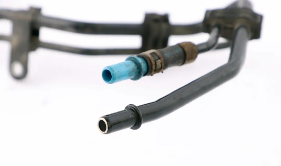 Carburant Ligne de Pression pour Mini Cooper R60 R61 à propos du numéro de pièce 9810265 Mini Cooper R60 R61 Carburant Ligne de Pression - SKU 9810265 - Numéro de pièce 9810265