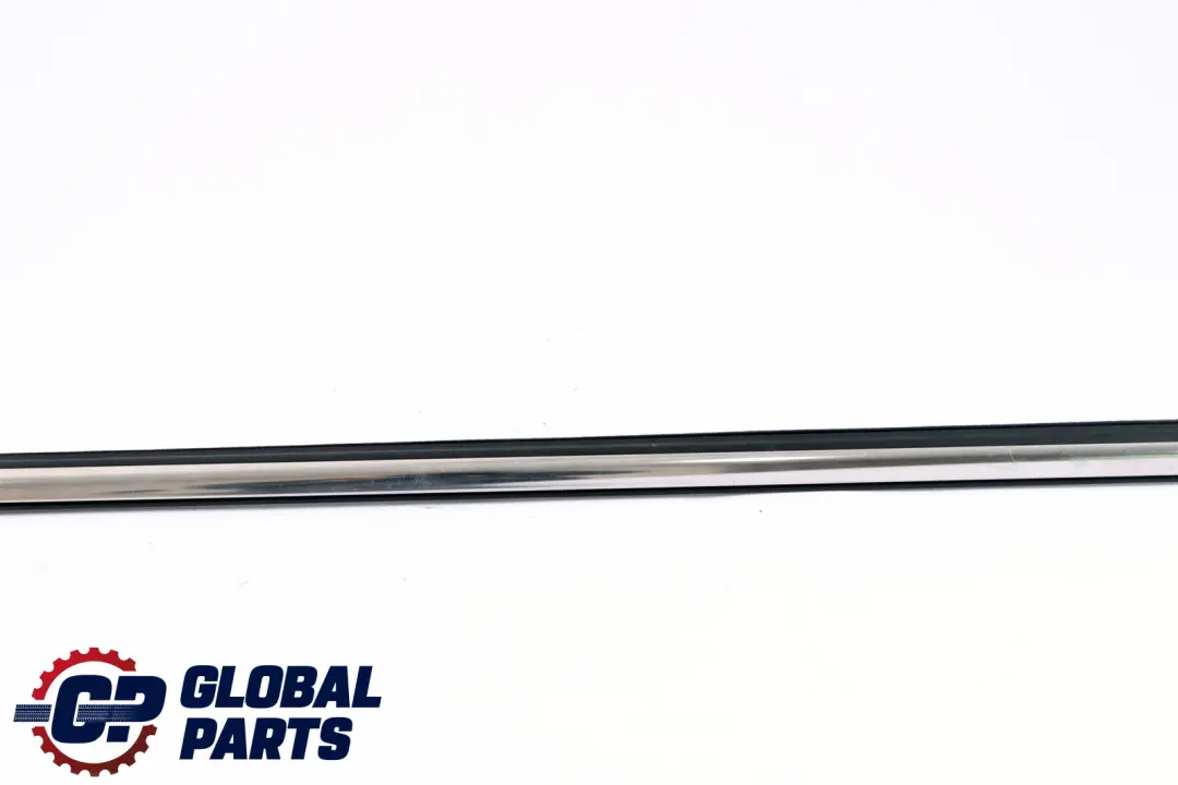Mini Cooper Compatriote R60 Plaque D'egout Exterieur Porte Avant Droite - SKU 9810468 - Numéro de pièce 9810468