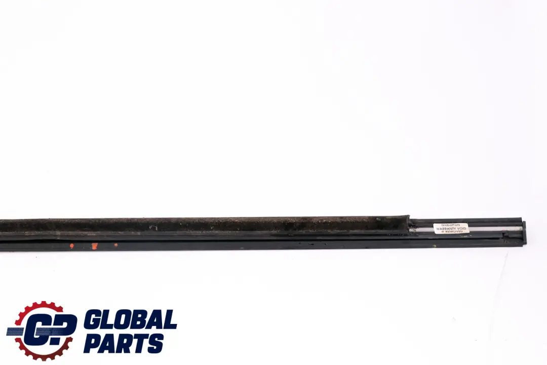 Mini Cooper Compatriote R60 Plaque D'egout Exterieur Porte Avant Droite - SKU 9810468 - Numéro de pièce 9810468
