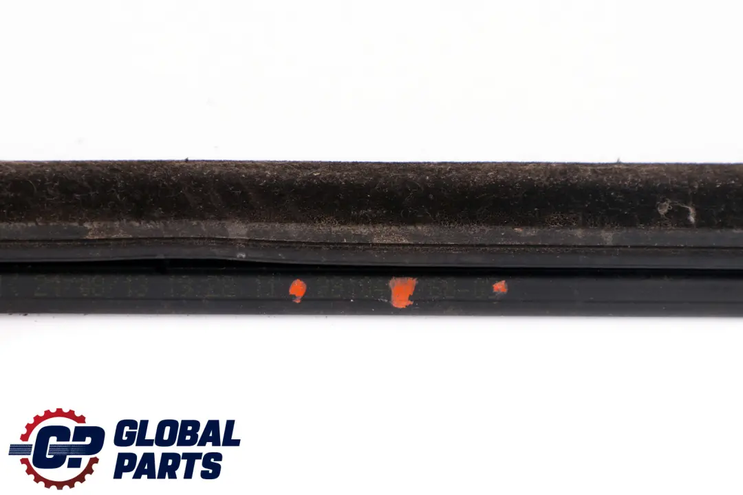 Mini Cooper Compatriote R60 Plaque D'egout Exterieur Porte Avant Droite - SKU 9810468 - Numéro de pièce 9810468