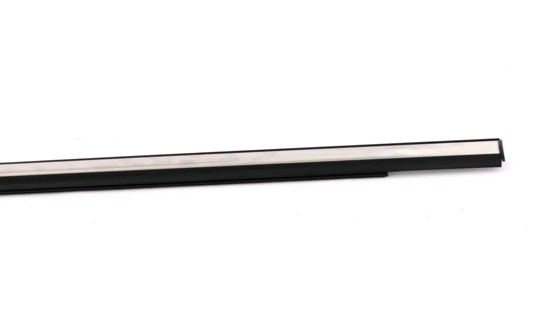 Puerta Ventana Exterior Canal Cubierta Cromo Trasera Izquierda para Mini R60 con número de pieza 9810469 Mini R60 Puerta Ventana Exterior Canal Cubierta Cromo Trasera Izquierda - SKU 9810469 - Número de pieza 9810469