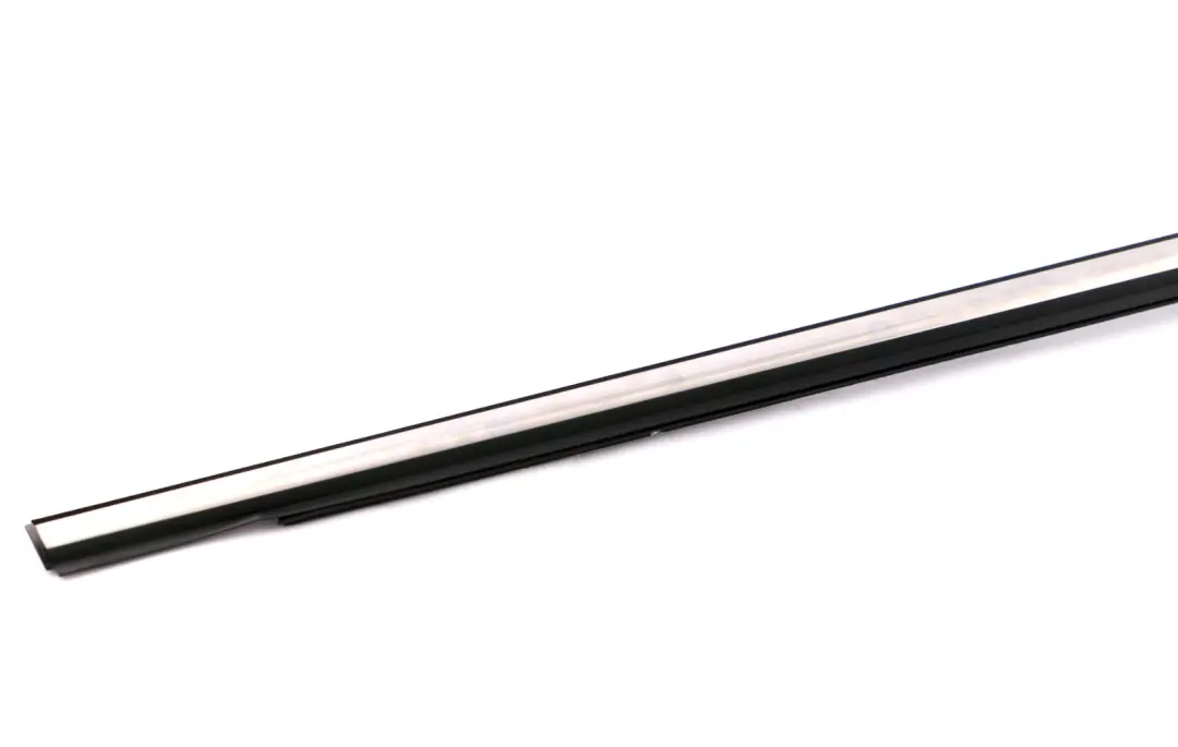 Puerta Ventana Exterior Canal Cubierta Cromo Trasera Izquierda para Mini R60 con número de pieza 9810469 Mini R60 Puerta Ventana Exterior Canal Cubierta Cromo Trasera Izquierda - SKU 9810469 - Número de pieza 9810469