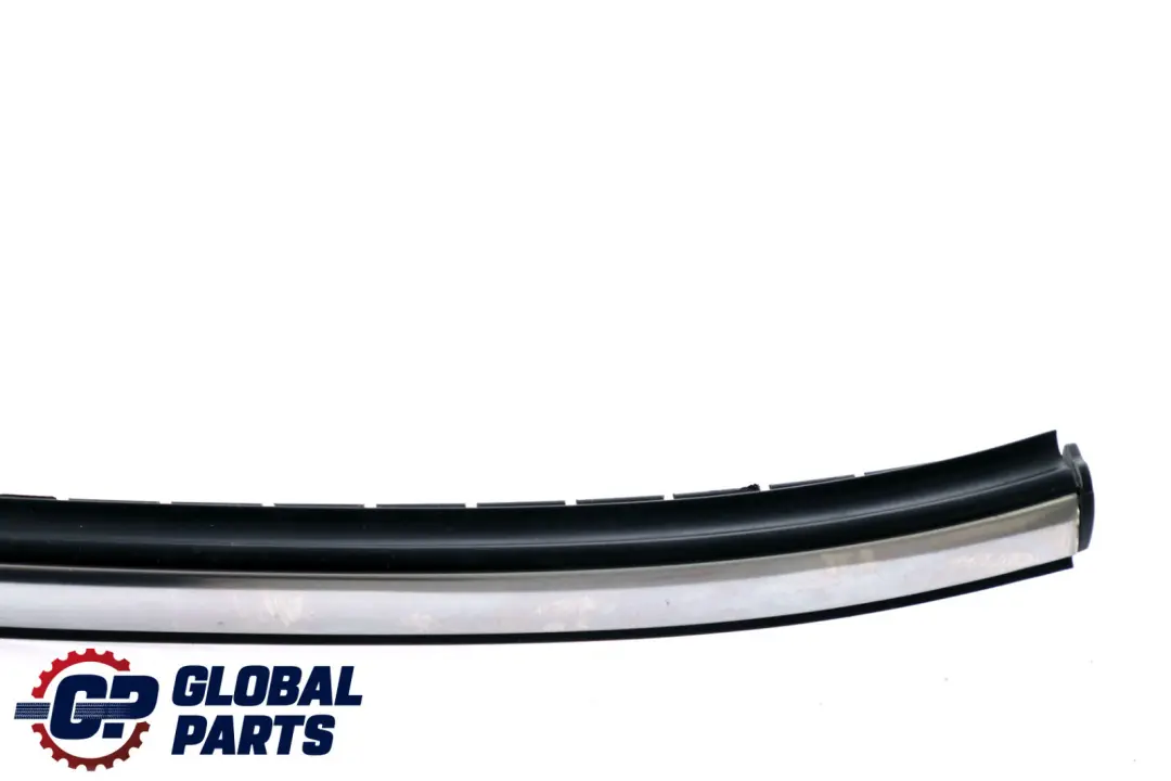 Moldura Cromada Para Portón Trasero para Mini Countryman R60 con número de pieza 9810473 Mini Countryman R60 Moldura Cromada Para Portón Trasero - SKU 9810473 - Número de pieza 9810473