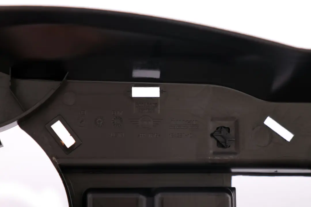 Carenatura Consolle Centrale Davanti Nero per Mini Countryman R60 R61 con numero di parte 9811329 Mini Countryman R60 R61 Carenatura Consolle Centrale Davanti Nero - SKU 9811329 - Numero di parte 9811329