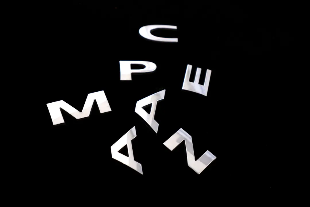 BMW Mini Cooper Paceman R61 Lettering Emblem Logo Rear Boot Trunk Lid - SKU 9811765 - Part number 9811765