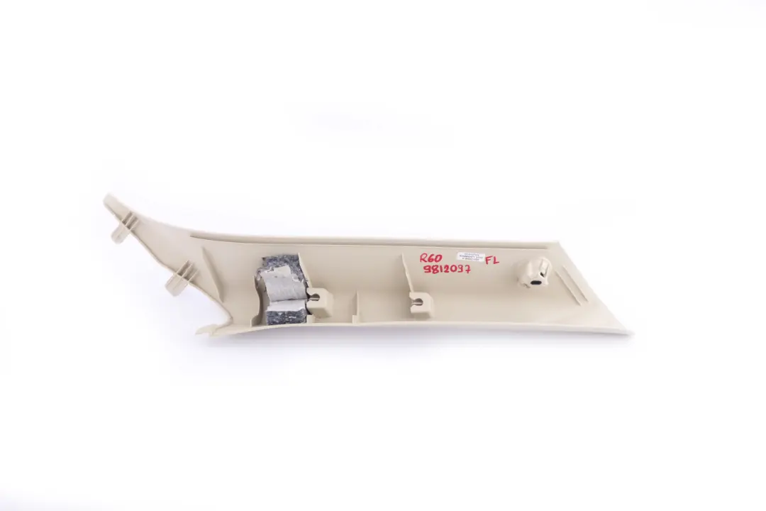 Rivestimento Pompa Apertura A Montante SX Luce Beige 981209 per Mini Cooper R60 R61 con numero di parte 9812097 Mini Cooper R60 R61 Rivestimento Pompa Apertura A Montante SX Luce Beige 981209 - SKU 9812097 - Numero di parte 9812097