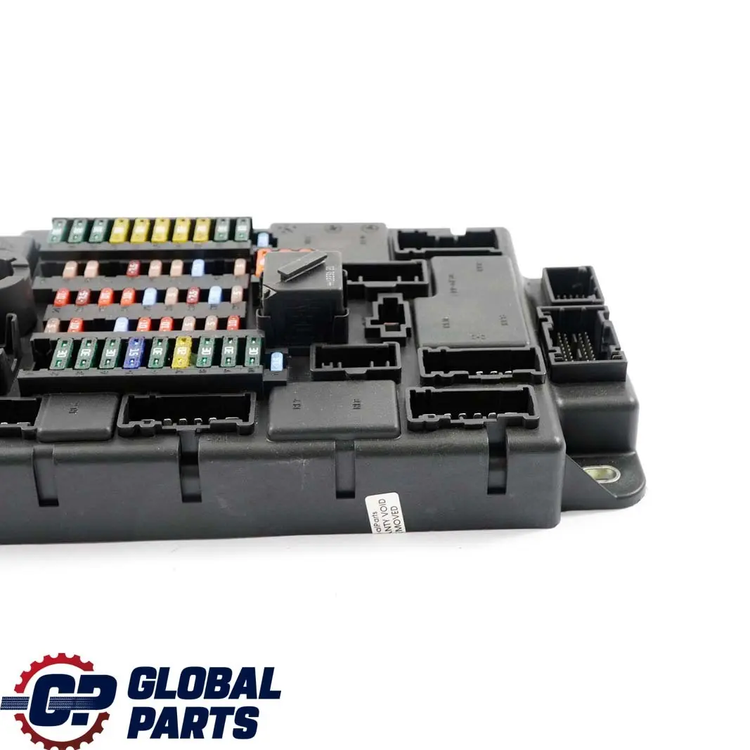 Unidad De Control Caja De Distribucion De Fusibles SPEG Alta 9811672 para MINI R60 con número de pieza 9813620 MINI R60 Unidad De Control Caja De Distribucion De Fusibles SPEG Alta 9811672 - SKU 9813620 - Número de pieza 9813620
