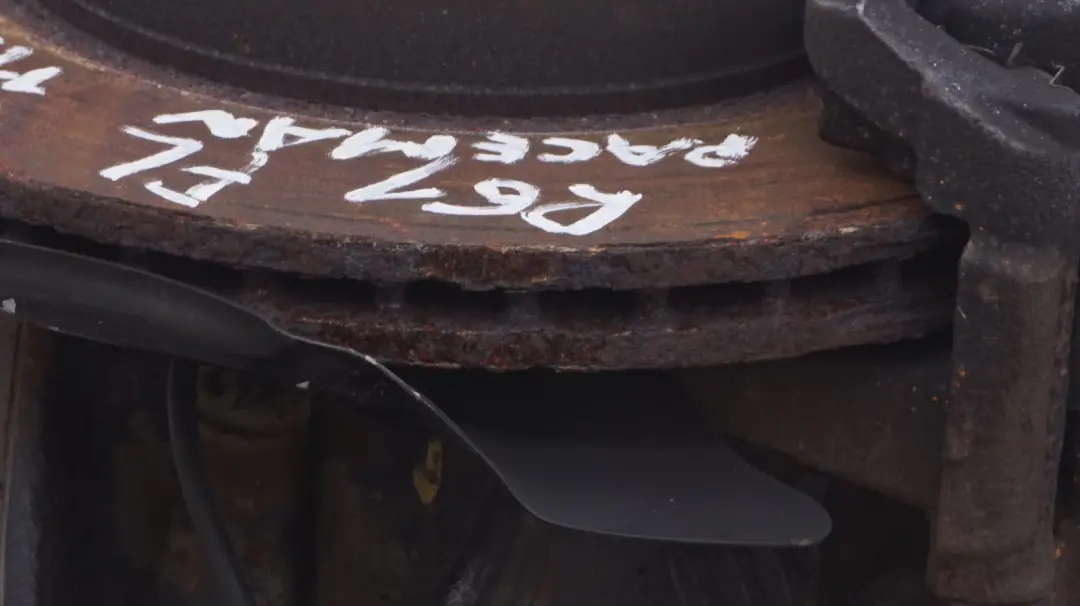 Front Left N/S Suspension Leg Brake Disc Caliper to Mini R60 R61 Countryman Paceman with Part number 9813655 Mini R60 R61 Countryman Paceman Front Left N/S Suspension Leg Brake Disc Caliper - SKU 9813655 - Part number 9813655