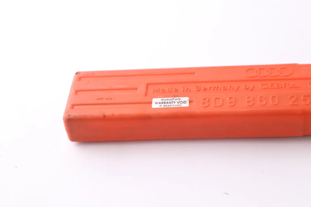 8N Triangolo Emergenza Avvertimento Pericolo per Audi TT con numero di parte 8D9860251A Audi TT 8N Triangolo Emergenza Avvertimento Pericolo - SKU 8D9860251A - Numero di parte 8D9860251A
