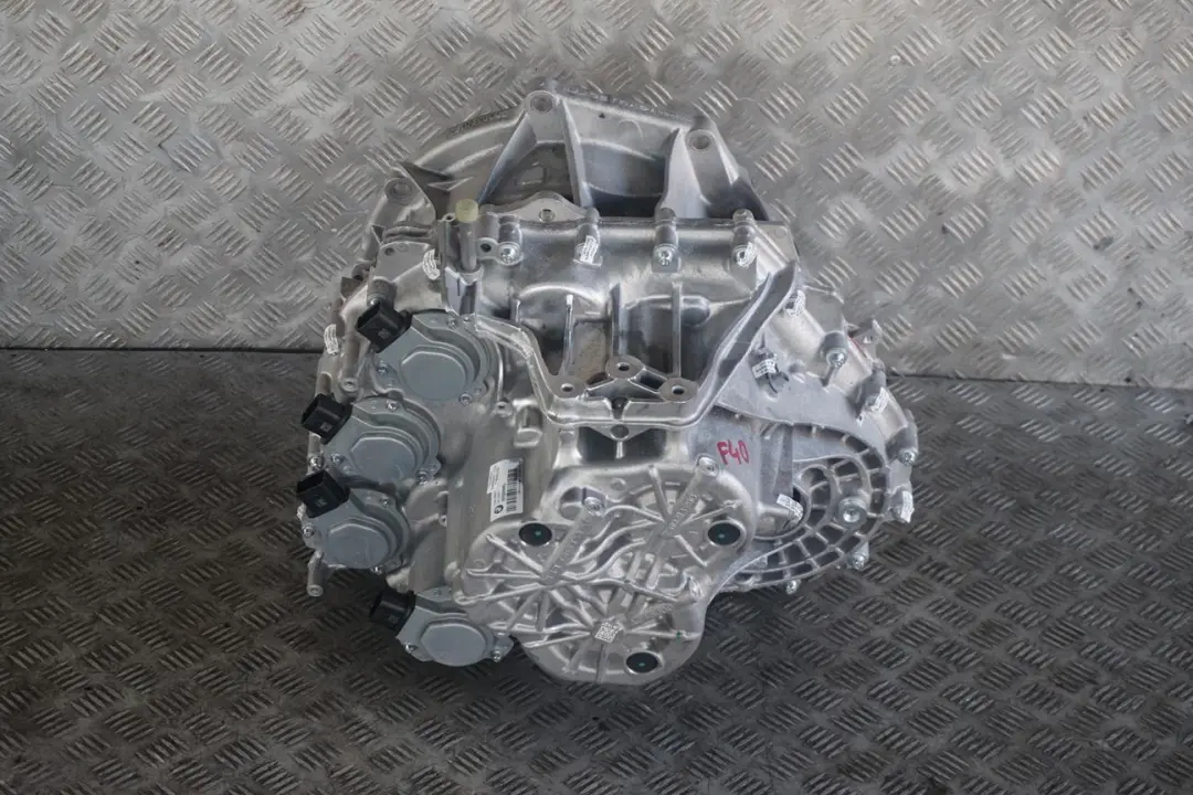 B38C Doppelkupplungs Getriebe 7DCT300 ANJ GARANTIE für BMW F40 118i 218i mit Teilenummer 9884617 BMW F40 118i 218i B38C Doppelkupplungs Getriebe 7DCT300 ANJ GARANTIE - SKU 9884617 - Teilenummer 9884617