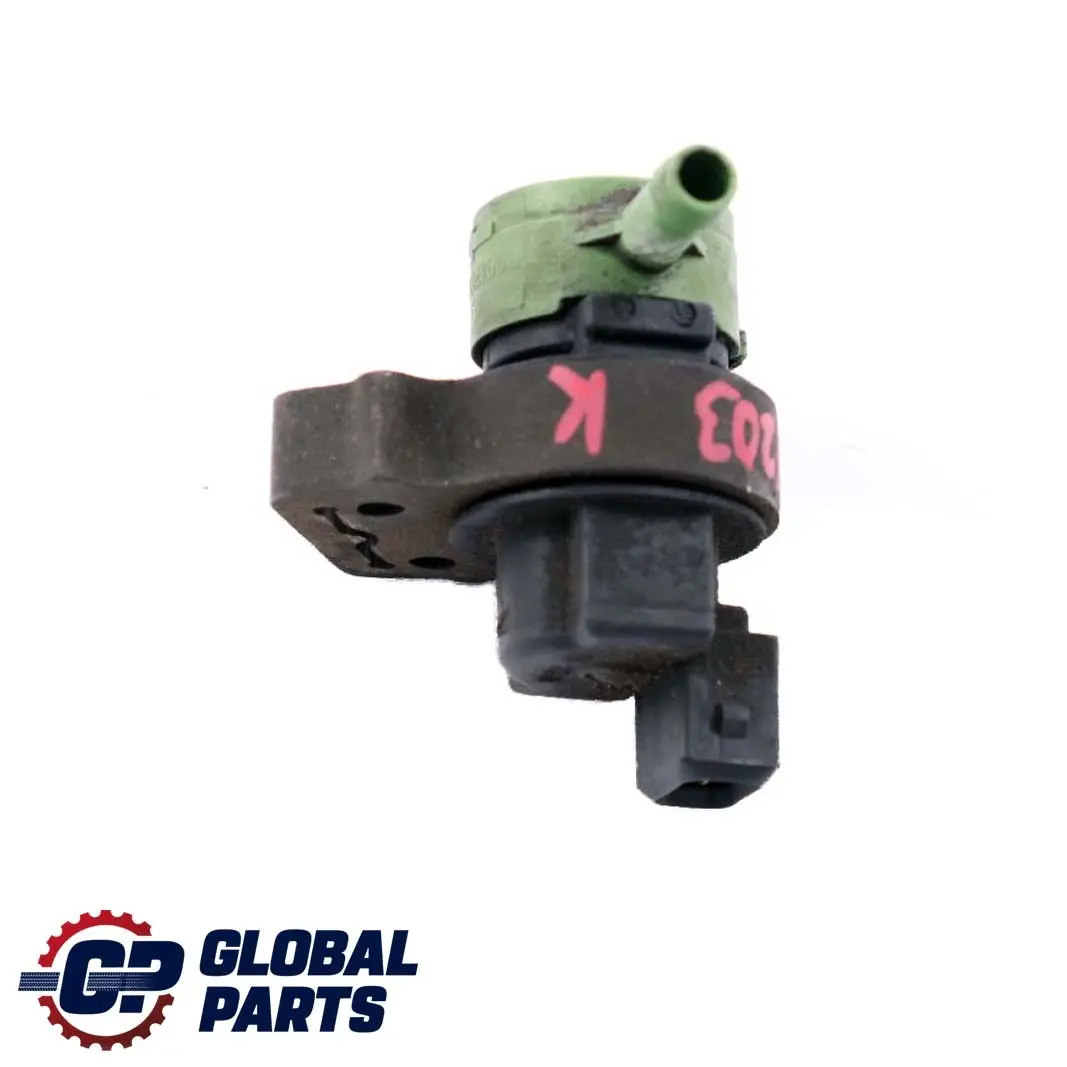 Regenerierventil Kraftstoffanlage für Mercedes S203 W203 mit Teilenummer A0004703293 Mercedes S203 W203 Regenerierventil Kraftstoffanlage - SKU A0004703293 - Teilenummer A0004703293