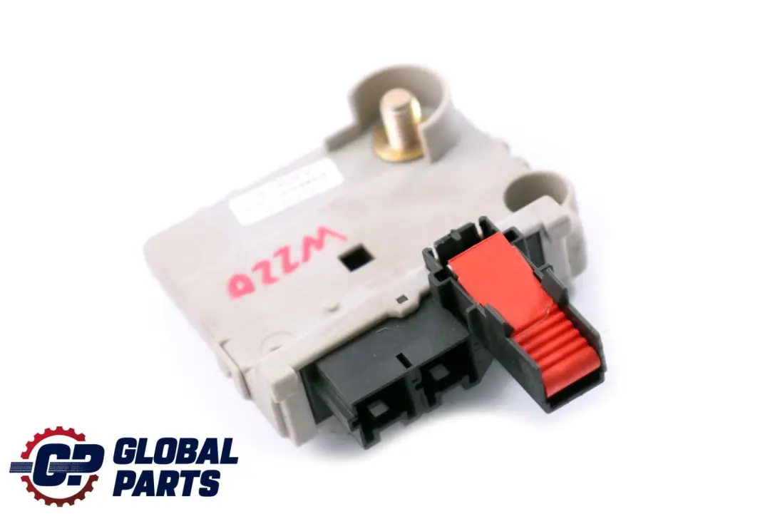 Złącze Baterii do Mercedes S CL W220 C215 o numerze A0005404750 Mercedes S CL W220 C215 Złącze Baterii - SKU A0005404750 - Numer Części A0005404750