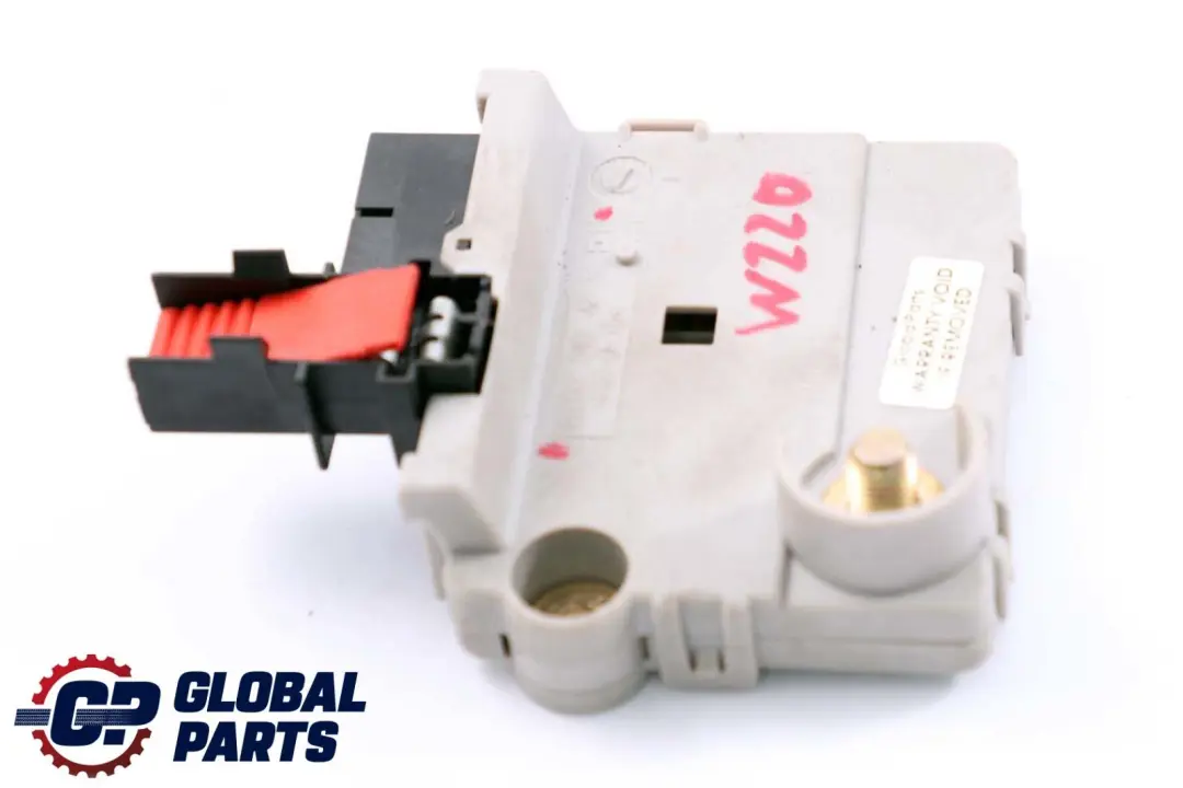 Złącze Baterii do Mercedes S CL W220 C215 o numerze A0005404750 Mercedes S CL W220 C215 Złącze Baterii - SKU A0005404750 - Numer Części A0005404750