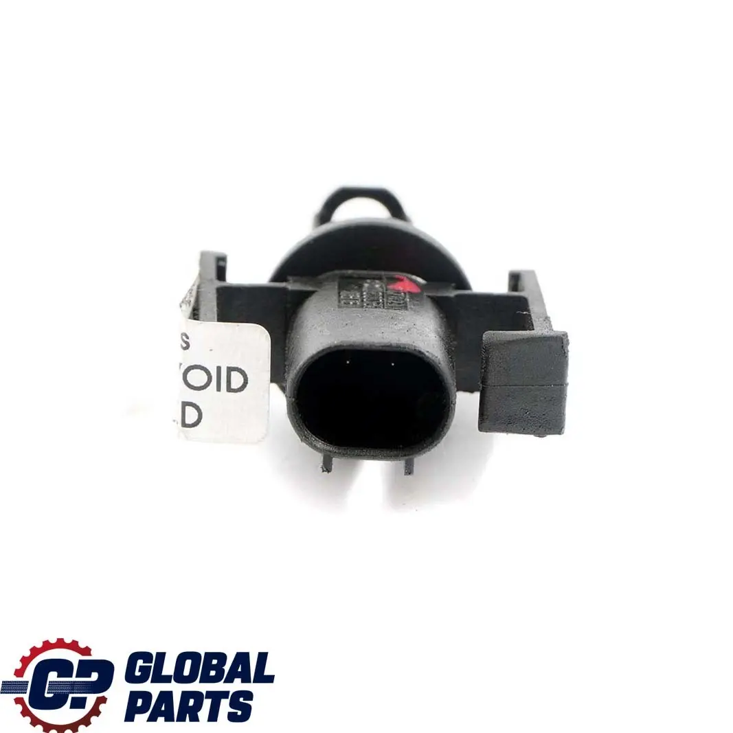 Czujnik Temperatury Powietrza Dolotu do Mercedes W168 W202 W211 o numerze A0005422818 Mercedes W168 W202 W211 Czujnik Temperatury Powietrza Dolotu - SKU A0005422818 - Numer Części A0005422818