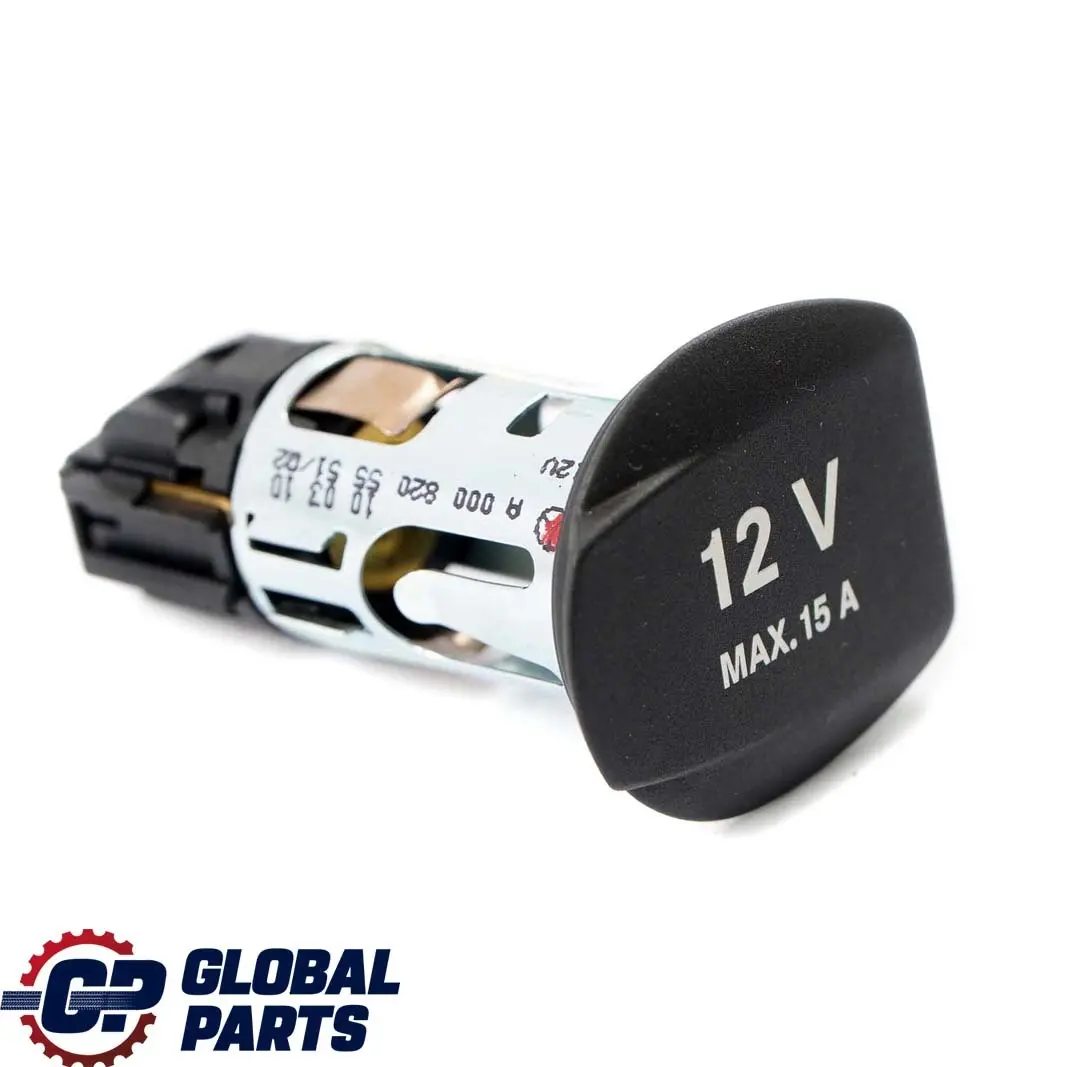 Gniazdo zapalniczki do Mercedes W169 W245 o numerze A0008205551 Mercedes W169 W245 Gniazdo zapalniczki - SKU A0008205551 - Numer Części A0008205551