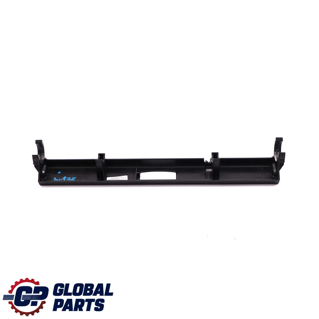  Mercedes-Benz A B Classe W176 W246 Lampe Boitier Support A2469107700 - SKU A0008251408 - Numéro de pièce A0008251408