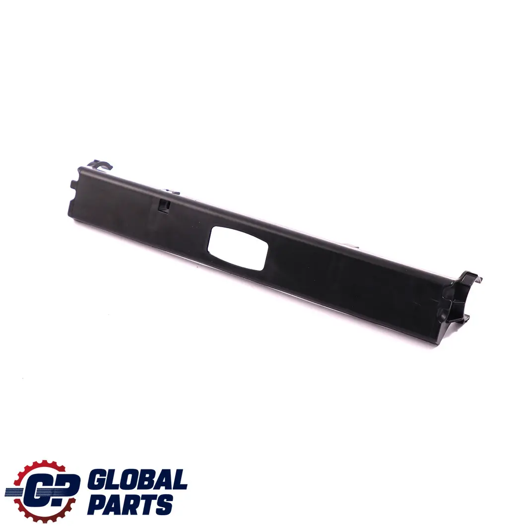  Mercedes-Benz A B Classe W176 W246 Lampe Boitier Support A2469107700 - SKU A0008251408 - Numéro de pièce A0008251408