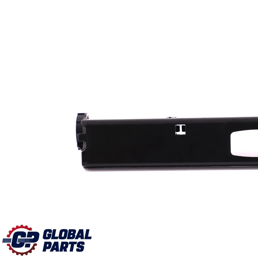 Carcasa de Luz Pie Trasera Izquierda Derecha para Mercedes W176 W246 con número de pieza A0008251408 Mercedes W176 W246 Carcasa de Luz Pie Trasera Izquierda Derecha - SKU A0008251408 - Número de pieza A0008251408