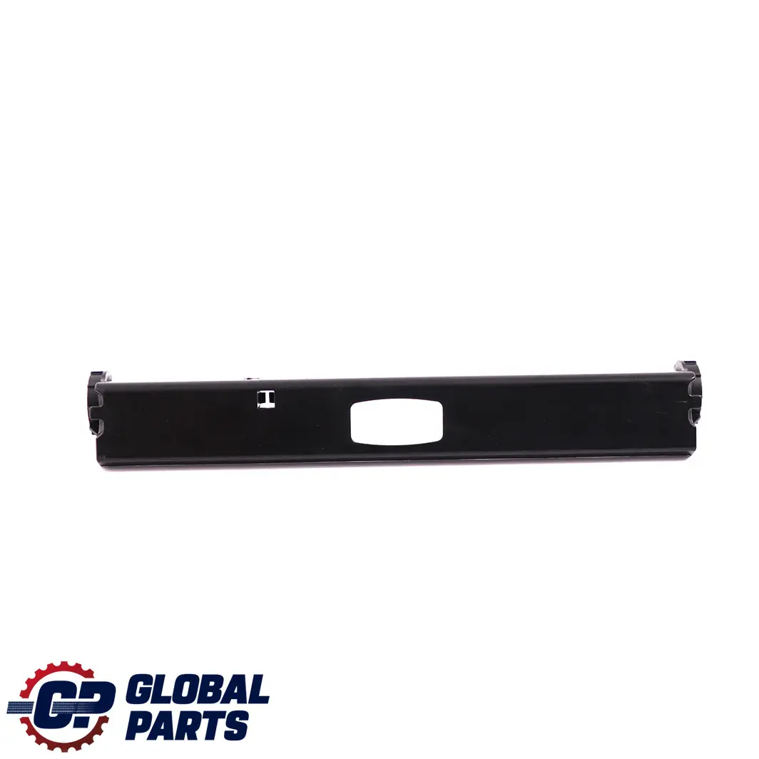  Mercedes-Benz A B Classe W176 W246 Lampe Boitier Support A2469107700 - SKU A0008251408 - Numéro de pièce A0008251408
