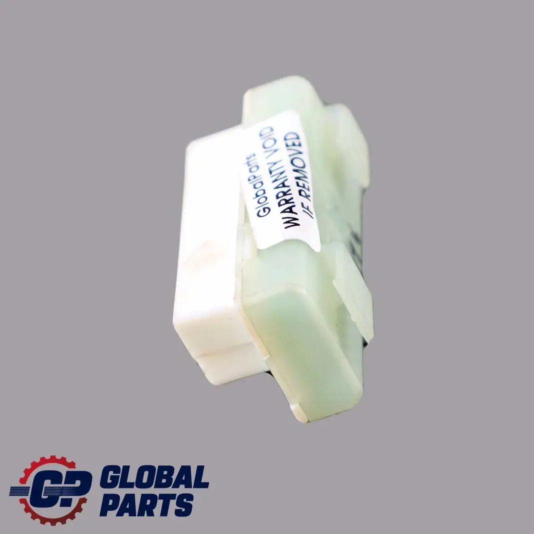 Voltage Converter Power Distributor Plug to Mercedes W176 W205 W212 with Part number A0009820412 Mercedes W176 W205 W212 Voltage Converter Power Distributor Plug - SKU A0009820412 - Part number A0009820412