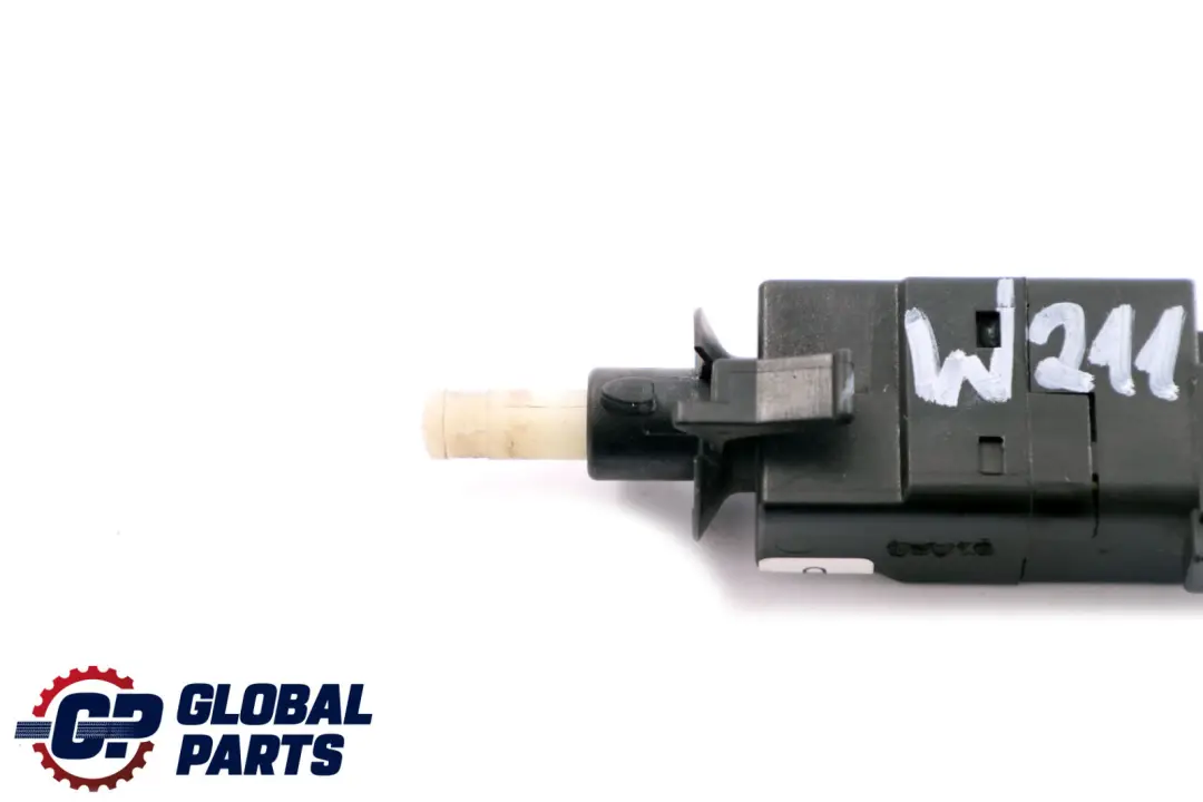 Mercedes CLS W211 W219 Bremslichtschalter Bremsschalter 0015454009 - SKU A0015454009 - Teilenummer A0015454009