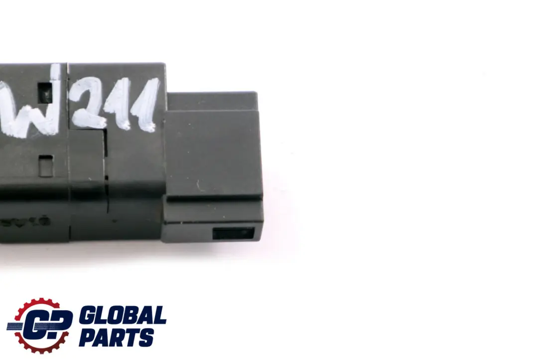 W219 Pedal De freno Interruptor De luz De freno para Mercedes CLS W211 con número de pieza A0015454009 Mercedes CLS W211 W219 Pedal De freno Interruptor De luz De freno - SKU A0015454009 - Número de pieza A0015454009