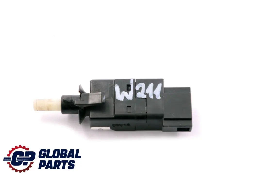 W219 Pedal De freno Interruptor De luz De freno para Mercedes CLS W211 con número de pieza A0015454009 Mercedes CLS W211 W219 Pedal De freno Interruptor De luz De freno - SKU A0015454009 - Número de pieza A0015454009