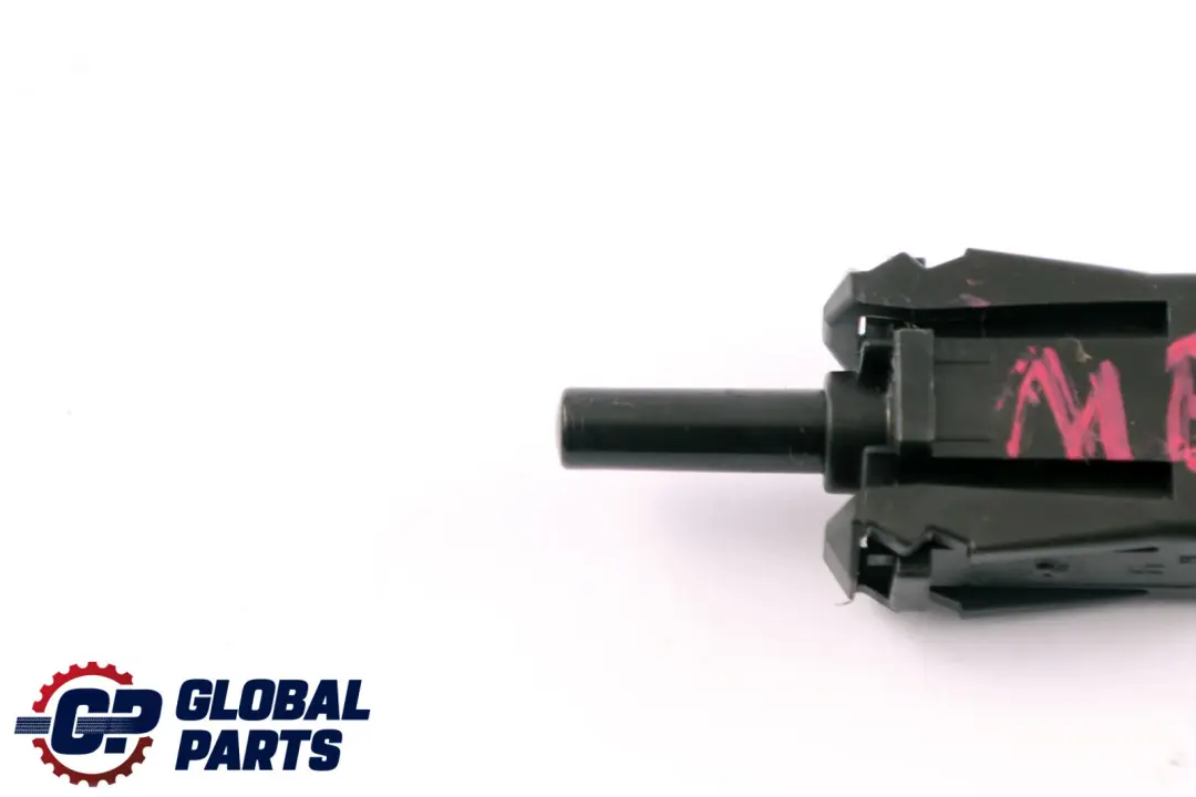 Interruttore Contatto Porta Freno Stazionamento per Mercedes W169 W210 con numero di parte A0015458714 Mercedes W169 W210 Interruttore Contatto Porta Freno Stazionamento - SKU A0015458714 - Numero di parte A0015458714