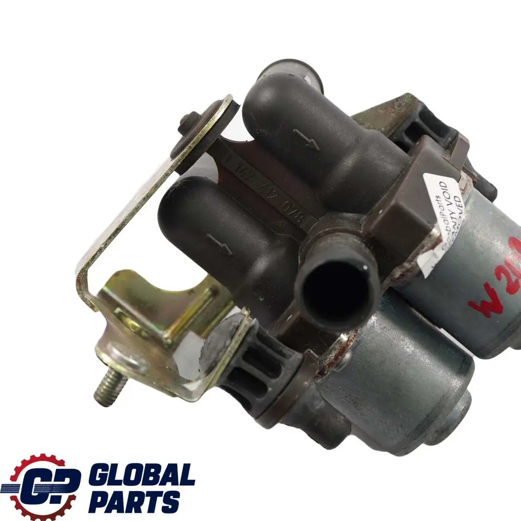 W208 Válvula del calentador agua Bomba para Mercedes CLK W202 A208 C208 con número de pieza A0018303484 Mercedes CLK W202 A208 C208 W208 Válvula del calentador agua Bomba - SKU A0018303484 - Número de pieza A0018303484