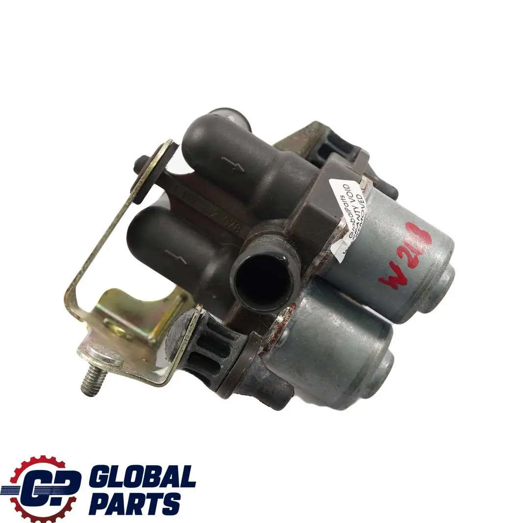 Mercedes CLK W202 A208 C208 W208 Pompe à eau - SKU A0018303484 - Numéro de pièce A0018303484
