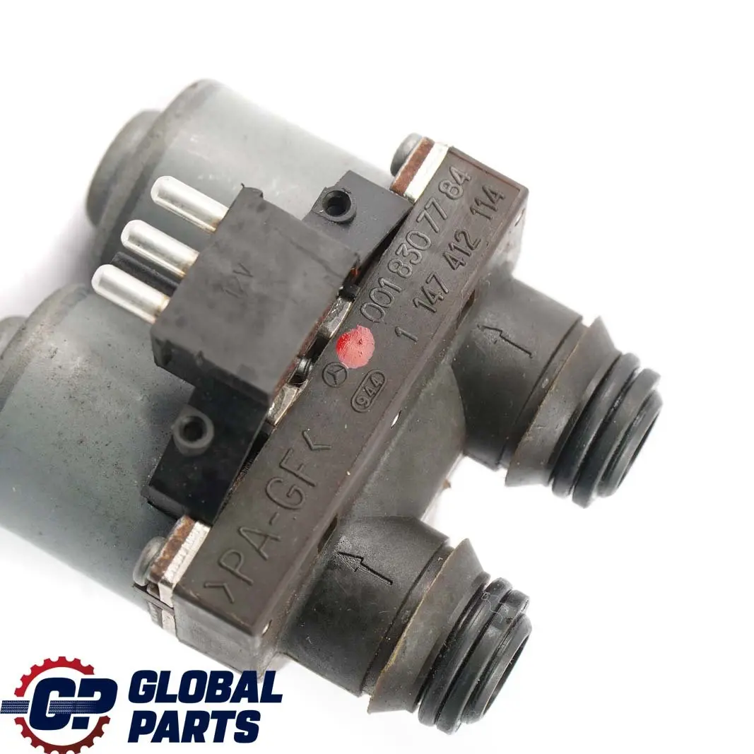 Doppeltes Duo Wasserheizungsventil Pumpe für Mercedes W210 S210 mit Teilenummer A0018307784 Mercedes W210 S210 Doppeltes Duo Wasserheizungsventil Pumpe - SKU A0018307784 - Teilenummer A0018307784