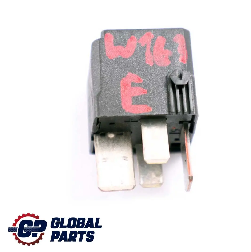 Mercedes-Benz M-Class ML W163 Relay 4-Pin Black Hella to with Part number A0025421519 Mercedes-Benz M-Class ML W163 Relay 4-Pin Black Hella - SKU A0025421519 - Part number A0025421519