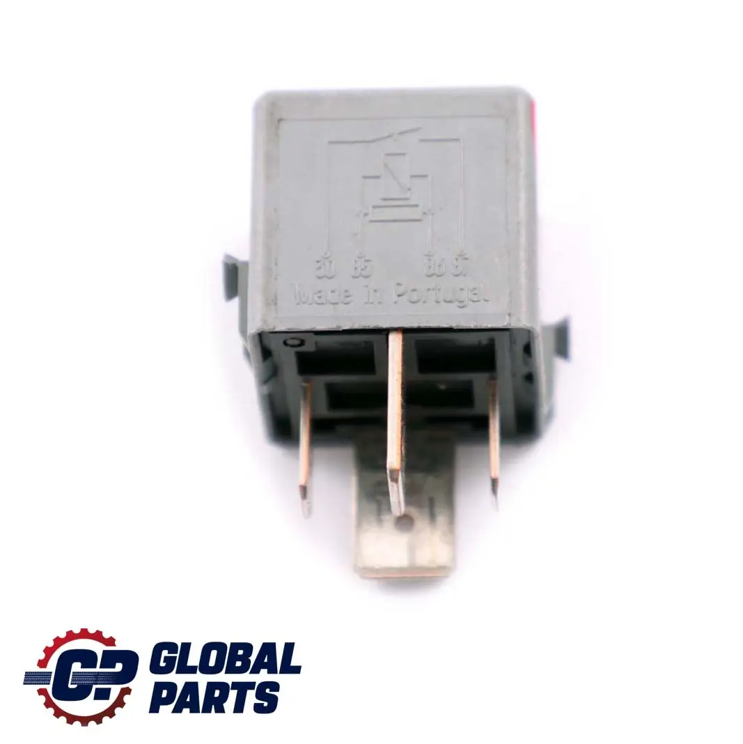 Relais 4-Polig Grau Tyco für Mercedes ML W163 mit Teilenummer A0025422619 Mercedes ML W163 Relais 4-Polig Grau Tyco - SKU A0025422619 - Teilenummer A0025422619