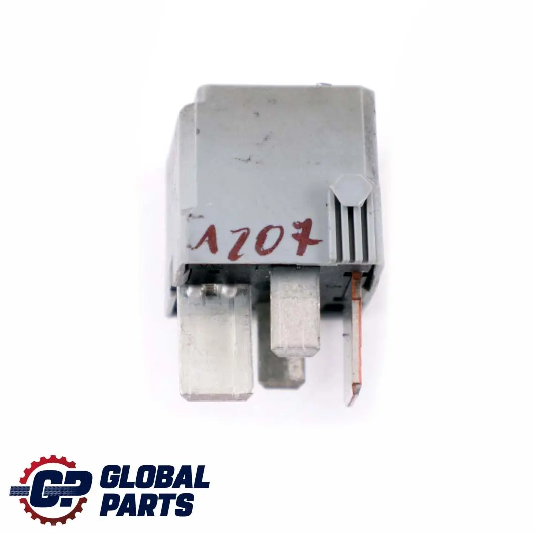 W207 W166 Relè 4 poli Grigio Hella per Mercedes W176 W204 con numero di parte A0025428719 Mercedes W176 W204 W207 W166 Relè 4 poli Grigio Hella - SKU A0025428719 - Numero di parte A0025428719