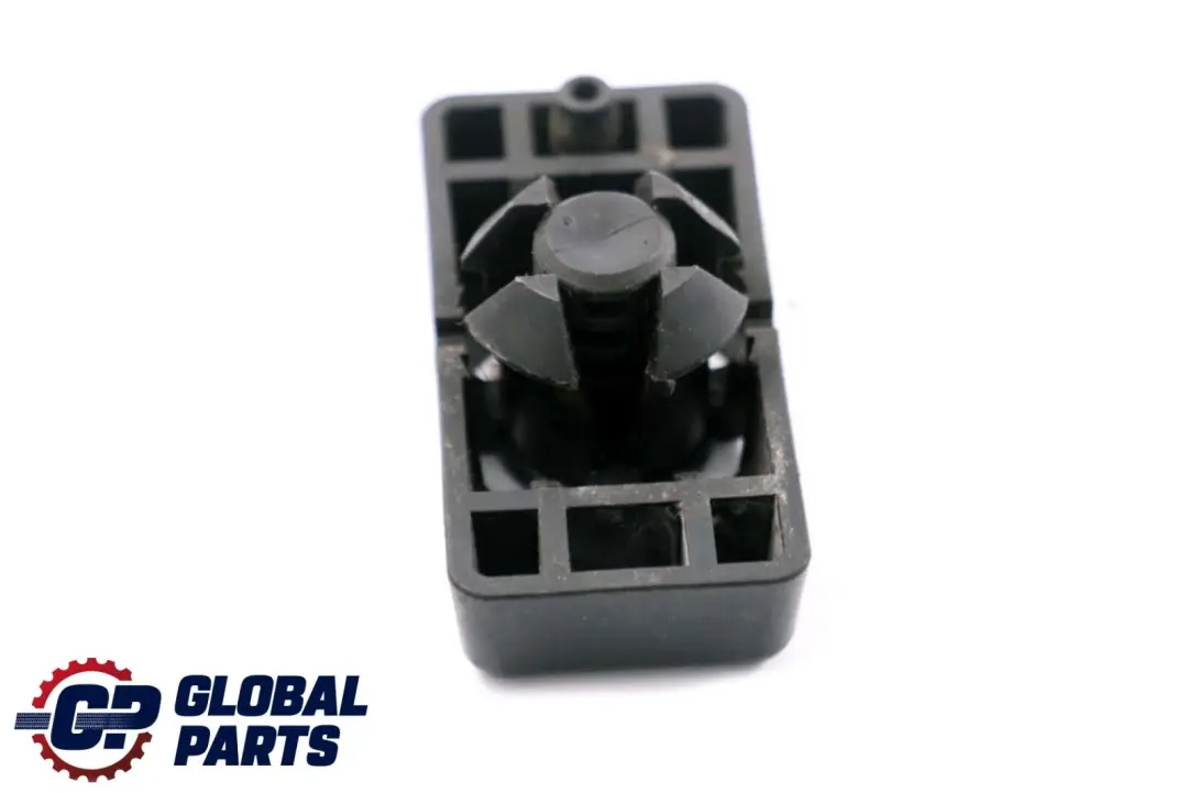 Class W168 W203 Car Jack Lifting Point Cover to Mercedes A C with Part number A0029976186 Mercedes A C Class W168 W203 Car Jack Lifting Point Cover - SKU A0029976186 - Part number A0029976186