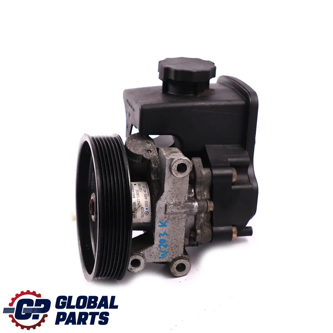 Mercedes-Benz Clase C W203 Bomba De direccion asistida para con número de pieza A0034664001 Mercedes-Benz Clase C W203 Bomba De direccion asistida - SKU A0034664001 - Número de pieza A0034664001