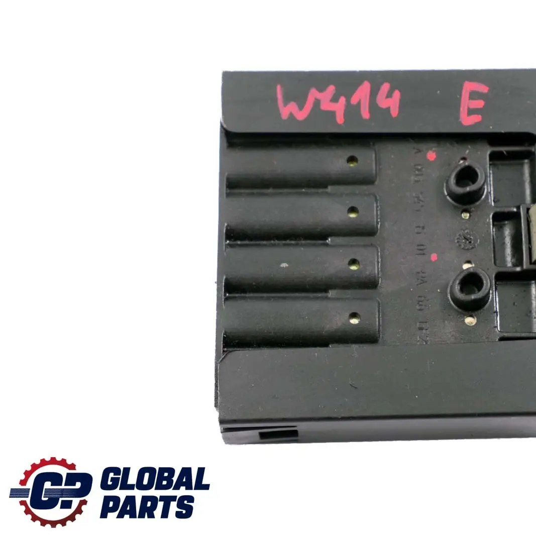 W414 Sprinter W903 Scatola Dei Fusibili Batteria per Mercedes con numero di parte A0035453501 Mercedes W414 Sprinter W903 Scatola Dei Fusibili Batteria - SKU A0035453501 - Numero di parte A0035453501