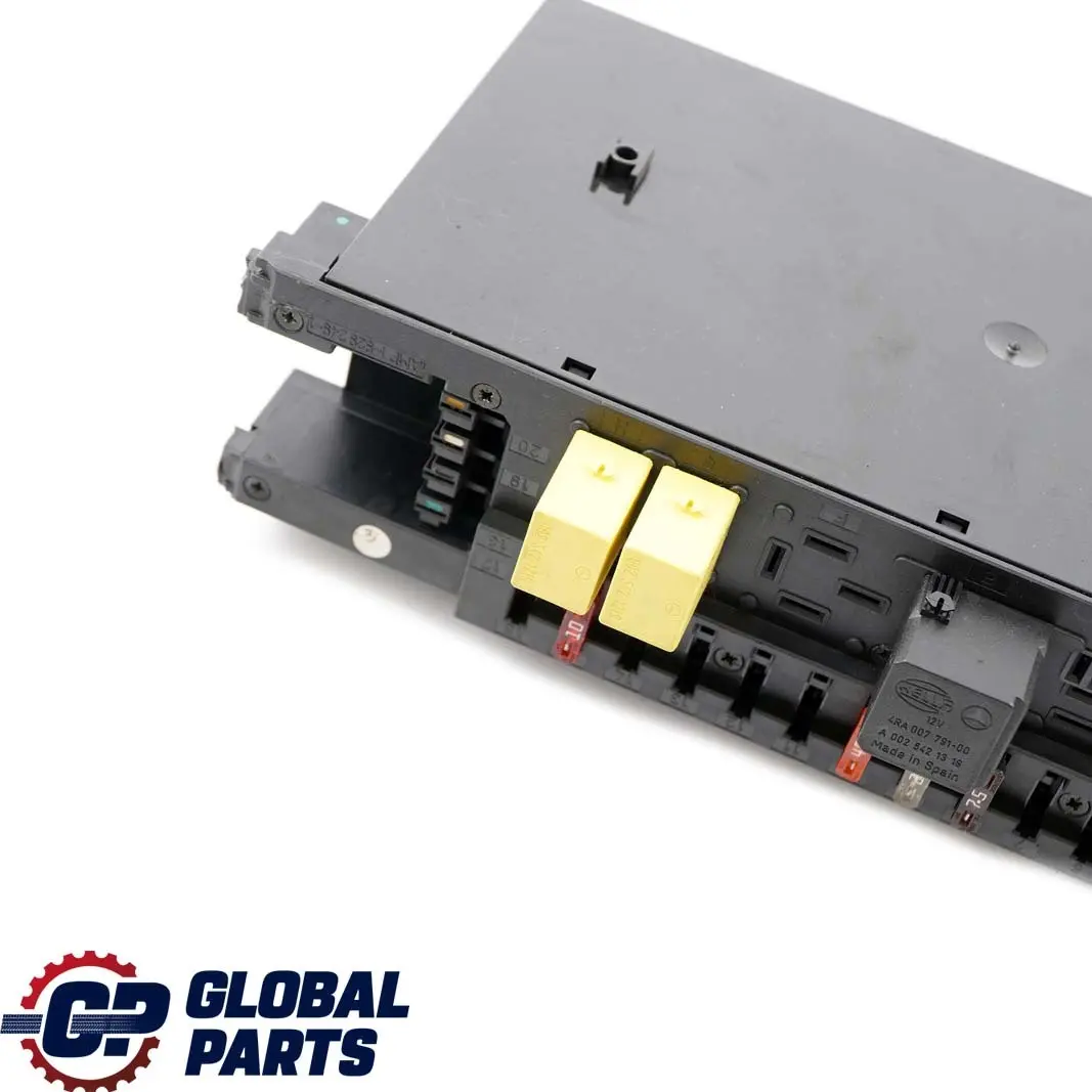 Mercedes-Benz C-Class W203 1 SAM Control Unit Module Fuse Box Rear to with Part number A0035455201 Mercedes-Benz C-Class W203 1 SAM Control Unit Module Fuse Box Rear - SKU A0035455201-1 - Part number A0035455201