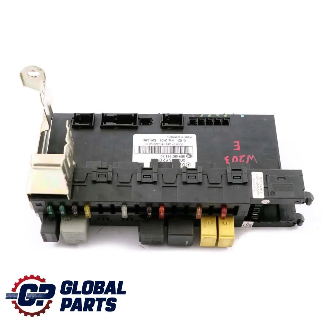 Mercedes-Benz C-Class W203 SAM Control Unit Module Fuse Box Rear to with Part number A0035455201 Mercedes-Benz C-Class W203 SAM Control Unit Module Fuse Box Rear - SKU A0035455201 - Part number A0035455201