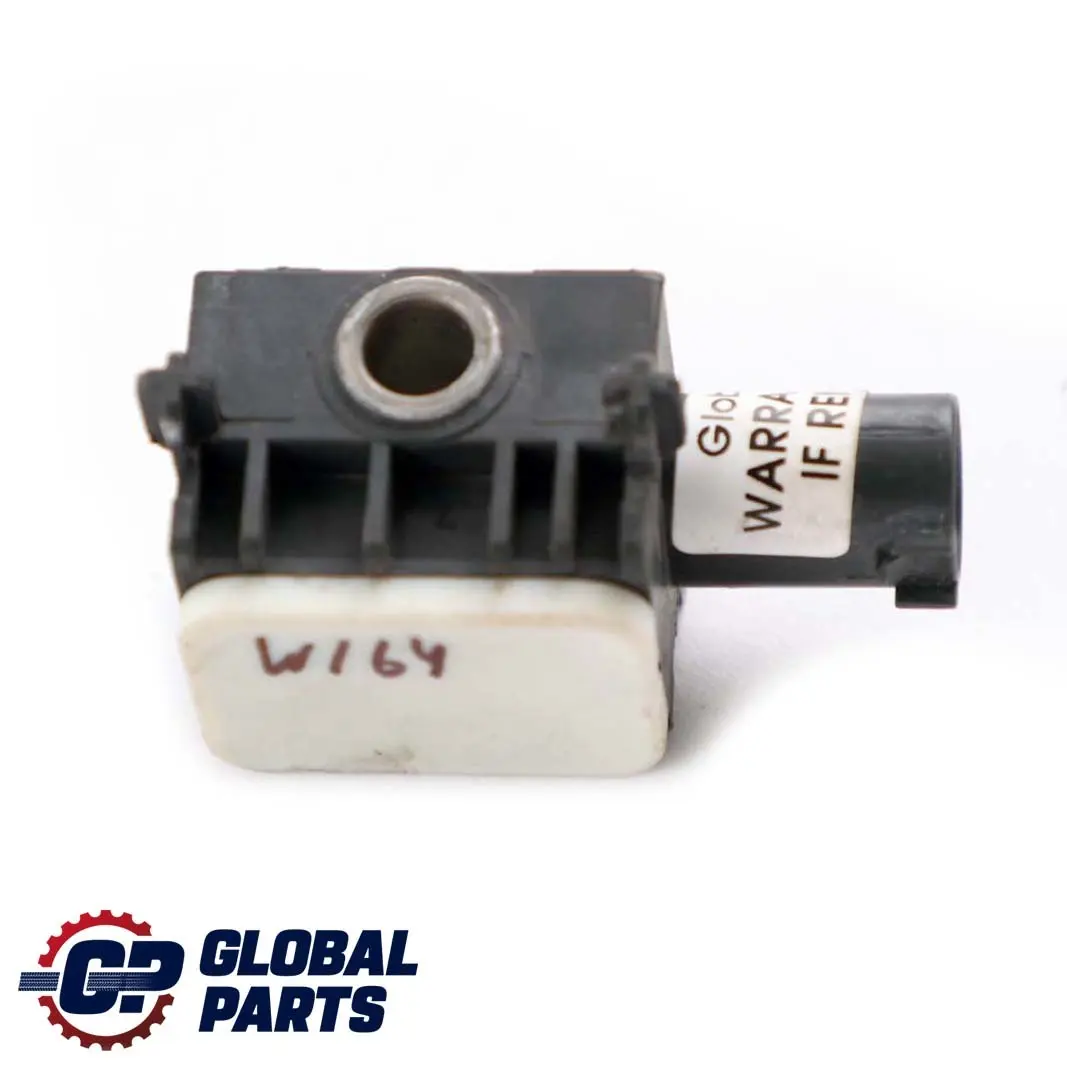 SRS Capteur D'impact De L'airbag pour Mercedes W164 X164 W221 à propos du numéro de pièce A0038202926 Mercedes W164 X164 W221 SRS Capteur D'impact De L'airbag - SKU A0038202926 - Numéro de pièce A0038202926