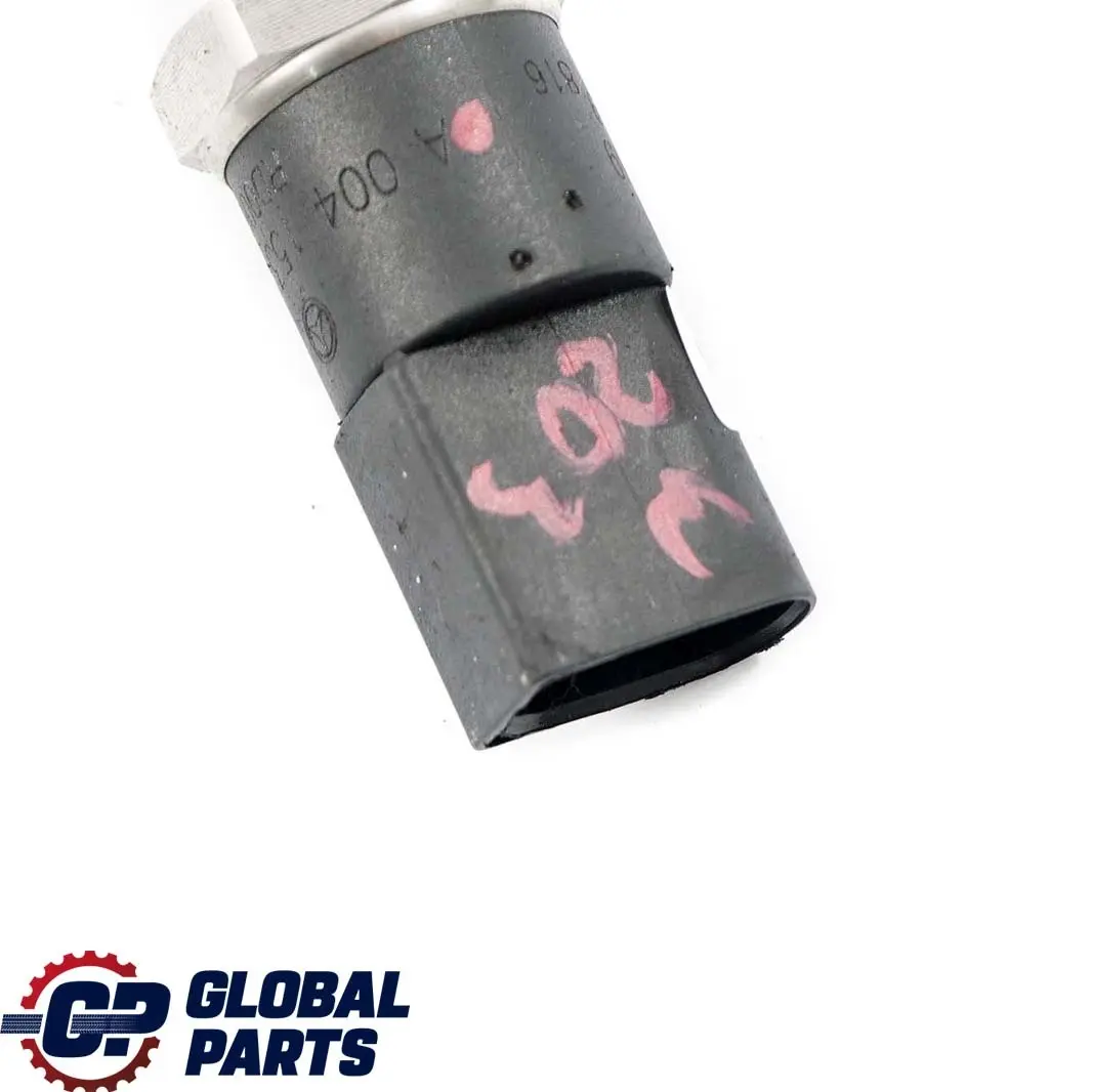 Mercedes-Benz ML W163 W203 W210 Kraftstoffdrucksensor Drucksensor für mit Teilenummer A0041537528 Mercedes-Benz ML W163 W203 W210 Kraftstoffdrucksensor Drucksensor - SKU A0041531528 - Teilenummer A0041537528
