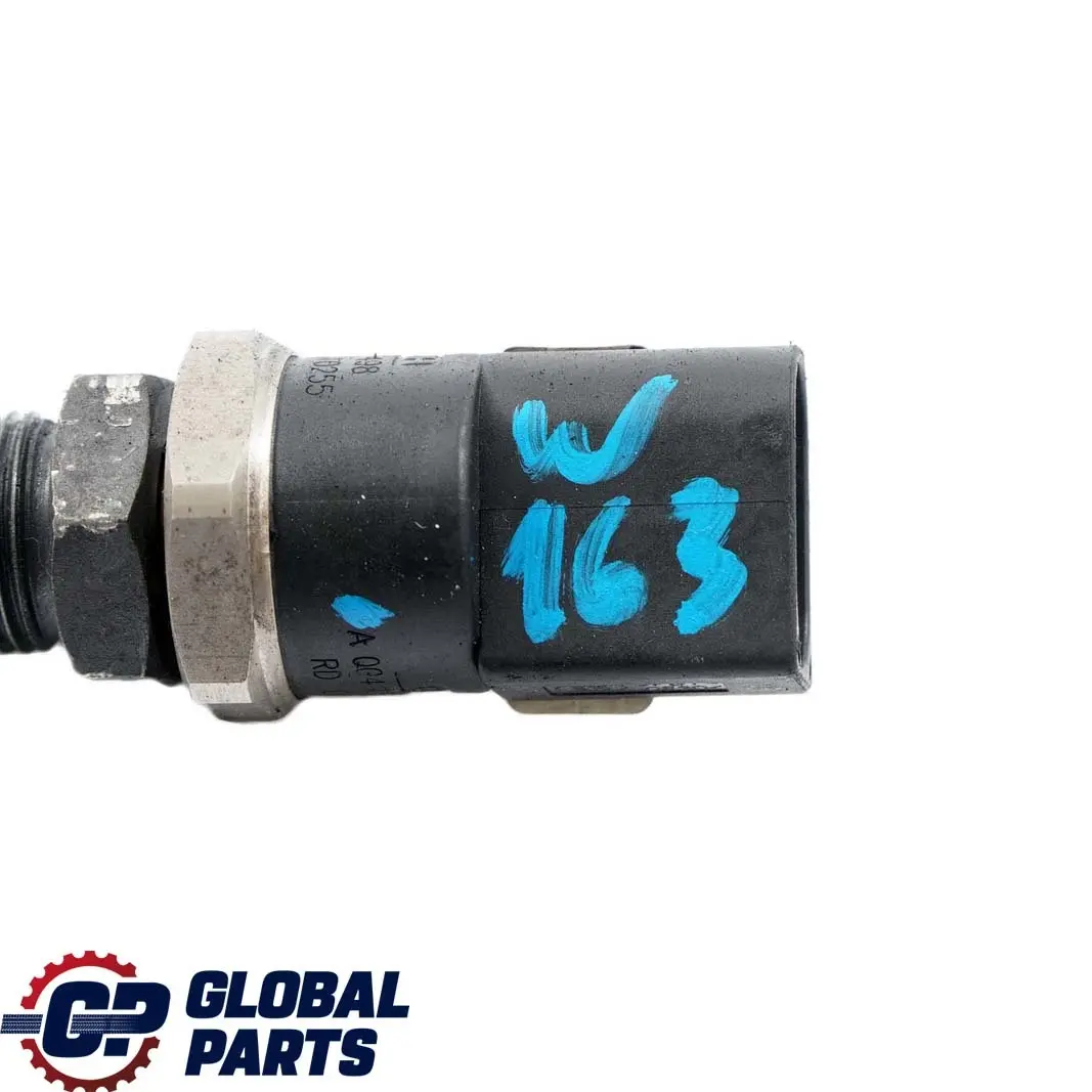 Mercedes-Benz M-Class ML W163 Fuel Pressure Sensor to with Part number A0041537528 Mercedes-Benz M-Class ML W163 Fuel Pressure Sensor - SKU A0041537528 - Part number A0041537528